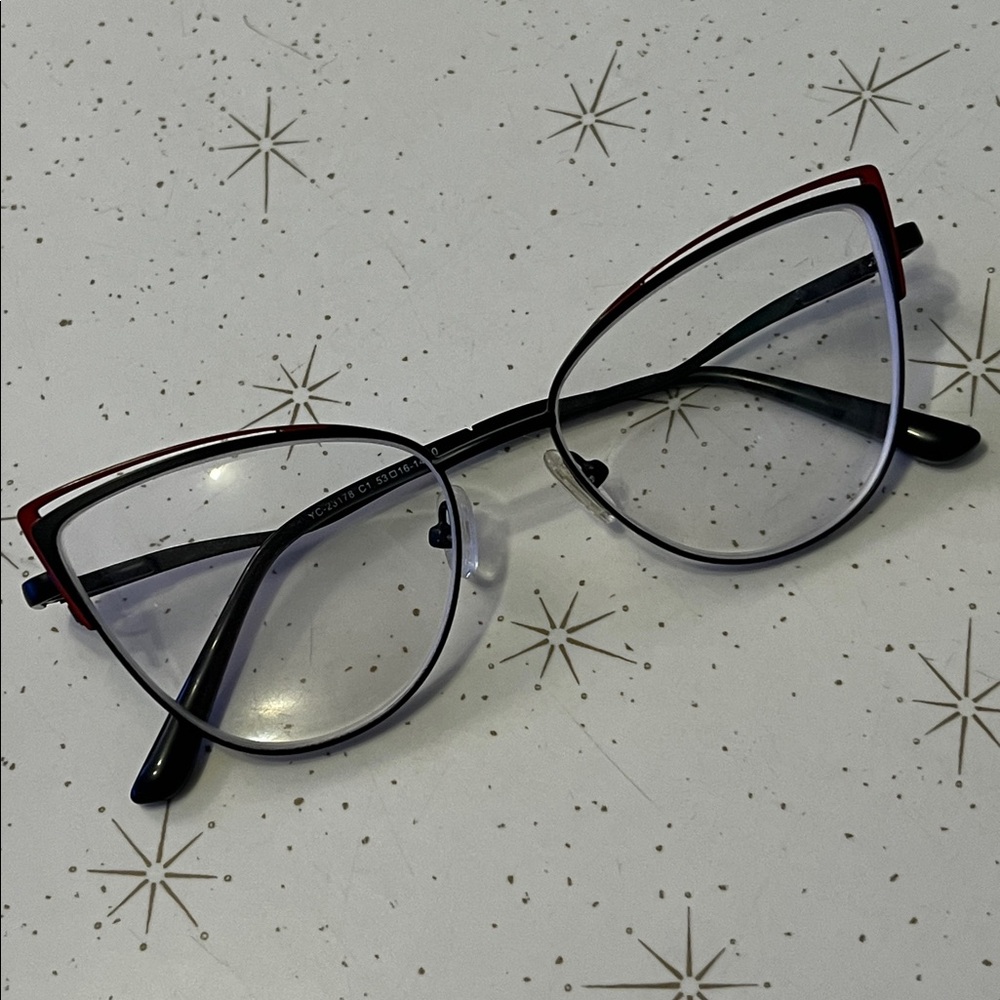 Black and Red Cat Eye Frames